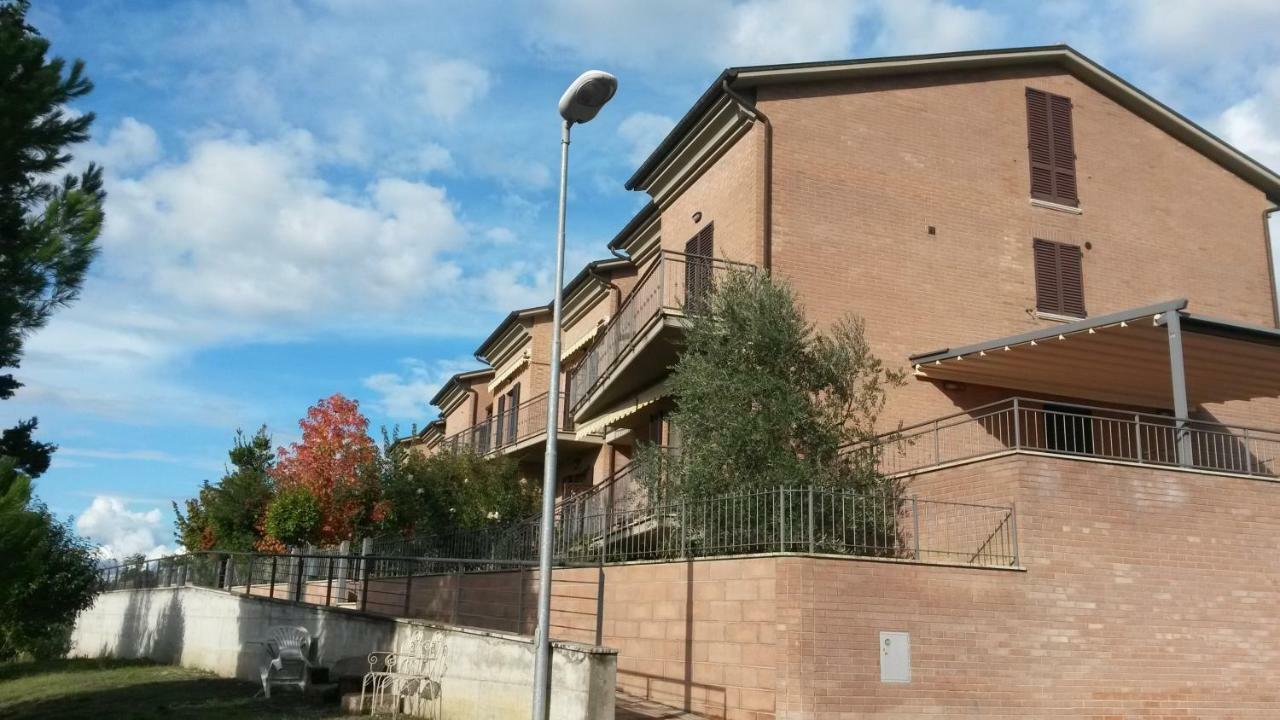 L'Incanto Montalcino Bagian luar foto